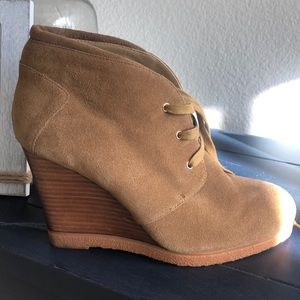 Gently used Tesoro Heeled Boots
